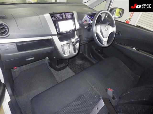 DAIHATSU MOVE 2013