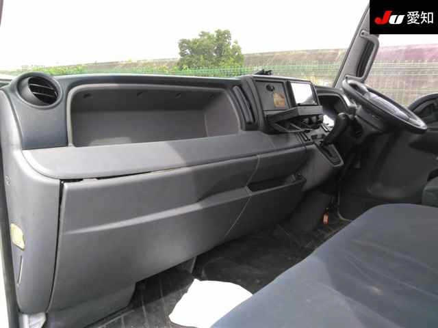 MITSUBISHI CANTER 2015