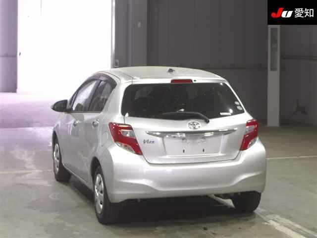 TOYOTA VITZ 2016