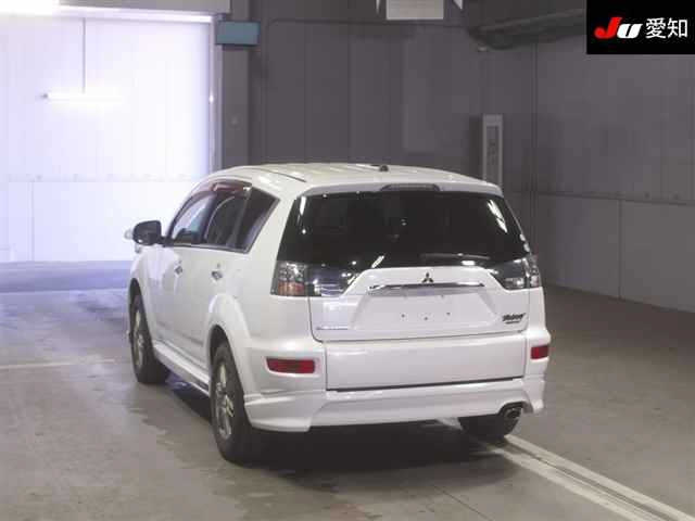 MITSUBISHI OUTLANDER 2010