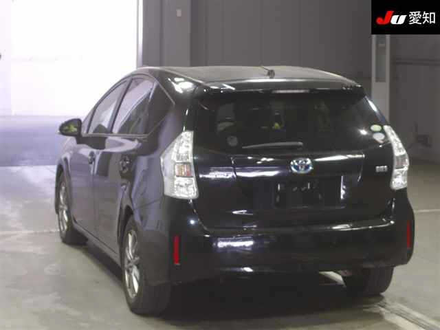 TOYOTA PRIUS ALPHA 2012