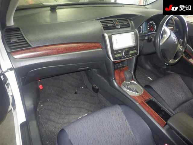 TOYOTA ALLION 2010