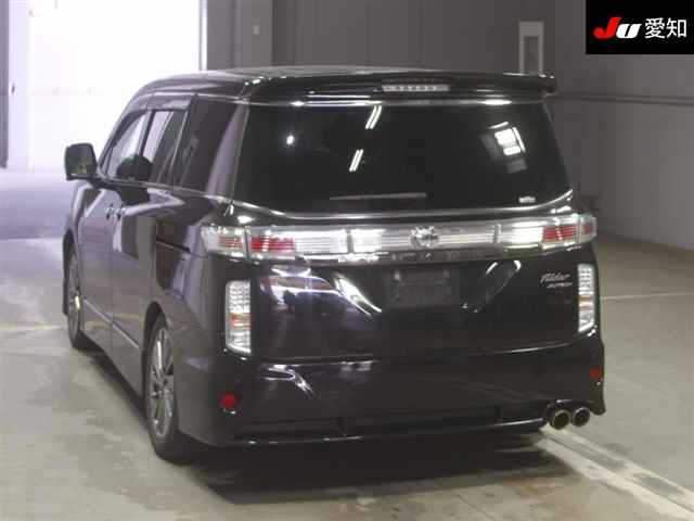 NISSAN ELGRAND 2017