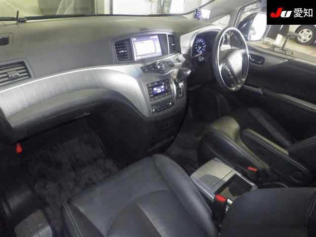 NISSAN ELGRAND 2017