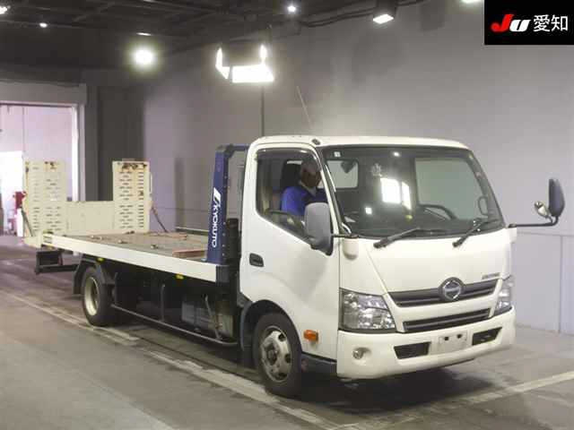 HINO DUTRO 2015