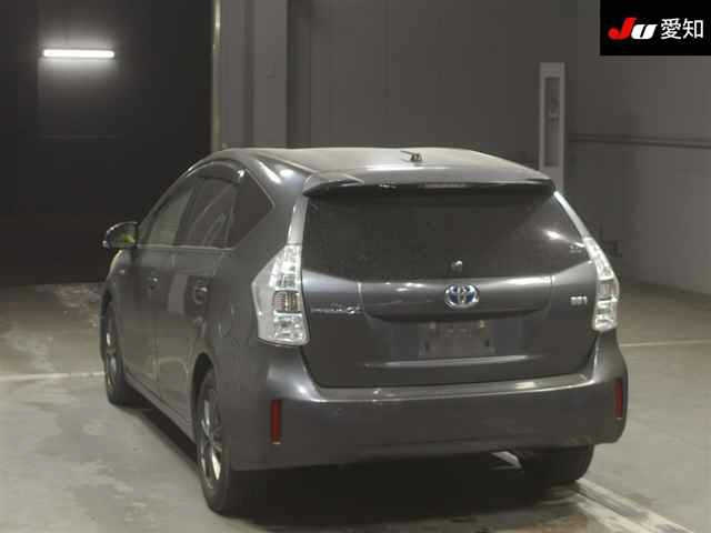 TOYOTA PRIUS ALPHA 2012