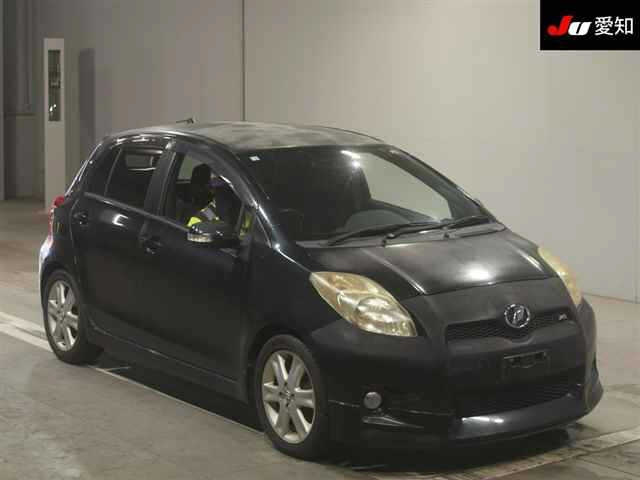 TOYOTA VITZ 2009