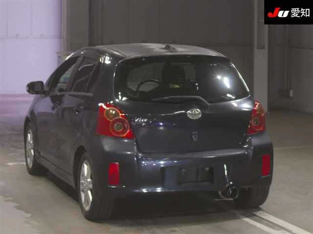 TOYOTA VITZ 2009