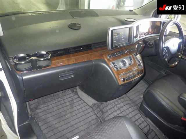 NISSAN ELGRAND 2008