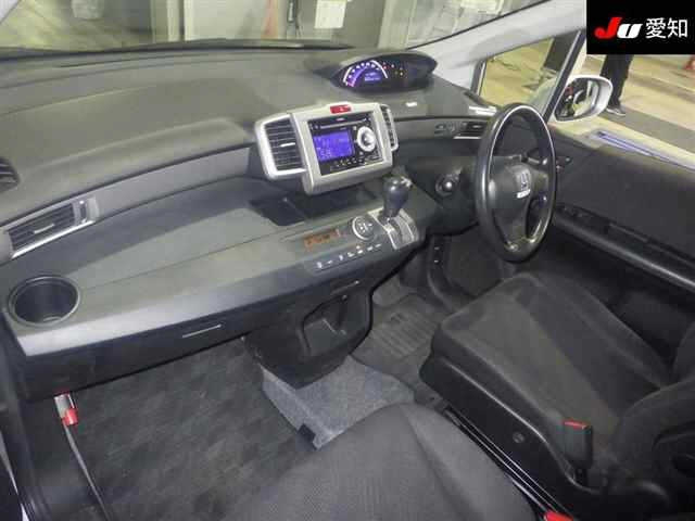 HONDA FREED 2012