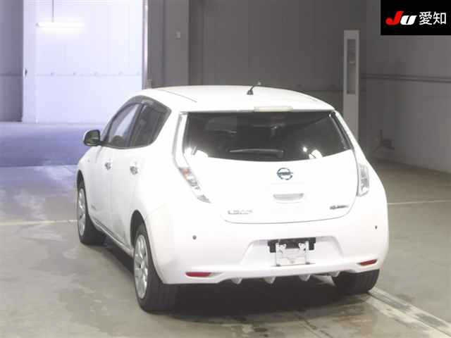 NISSAN LEAF 2013