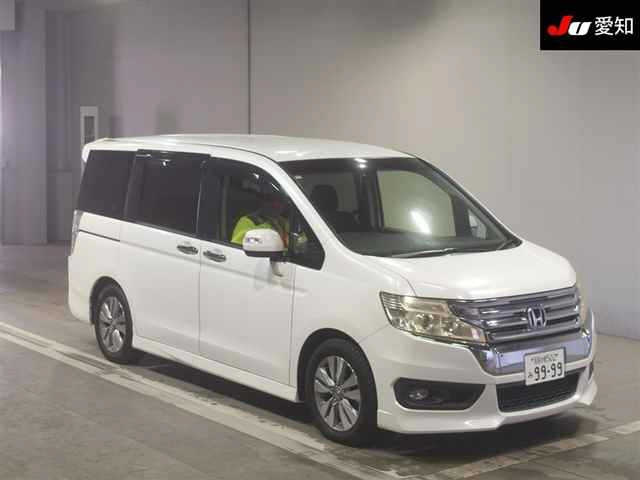 HONDA STEP WAGON 2012