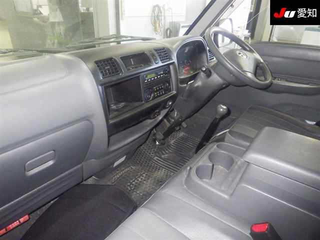 MAZDA BONGO VAN 2014