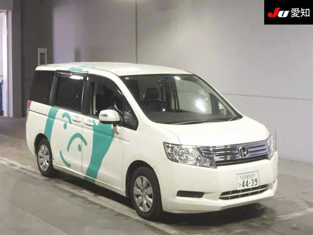 HONDA STEP WAGON 2012