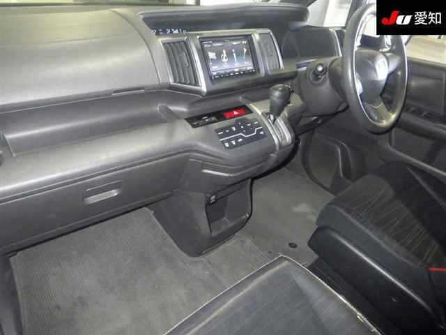 HONDA STEP WAGON 2012