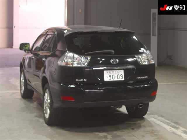 TOYOTA HARRIER 2010