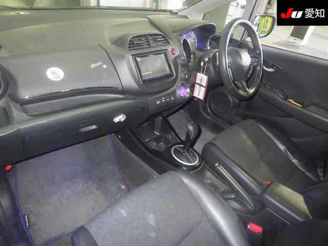 HONDA FIT SHUTTLE 2014