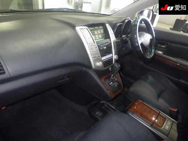 TOYOTA HARRIER 2011