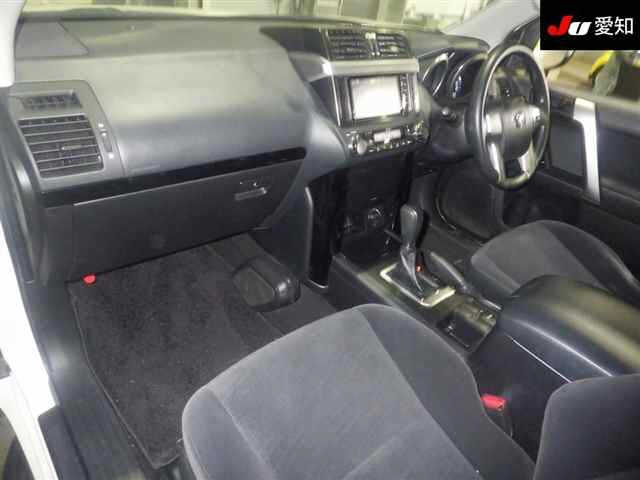 TOYOTA LAND CRUISER PRADO 2017