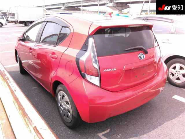 TOYOTA AQUA 2016