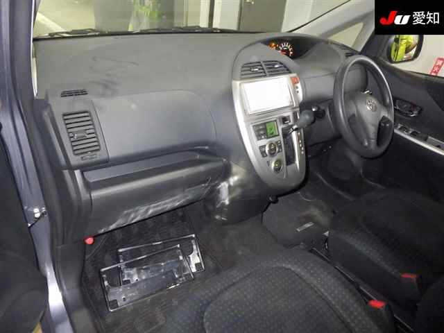 TOYOTA RACTIS 2010