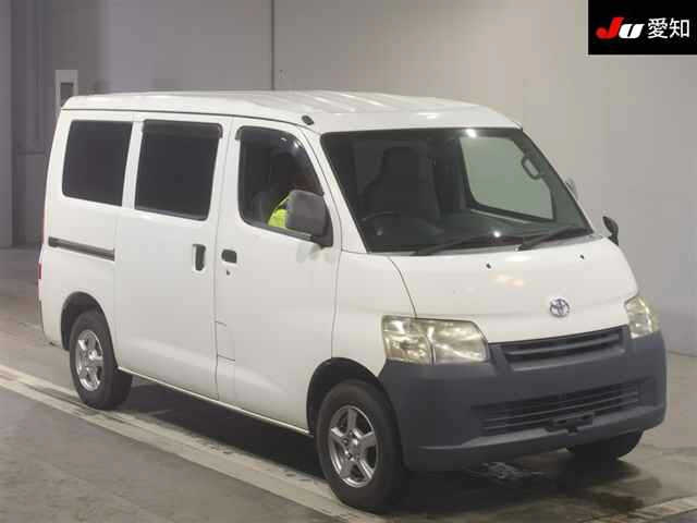 TOYOTA TOWN ACE VAN 2010