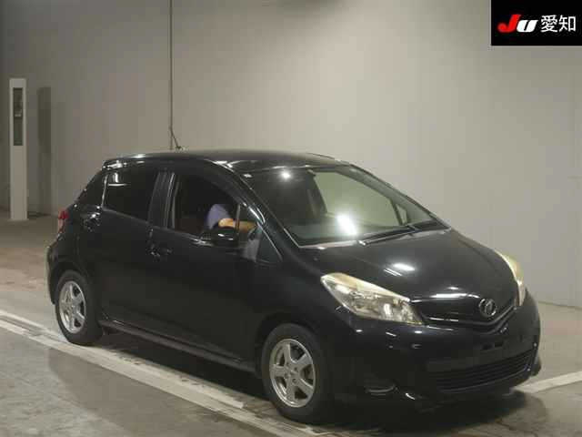 TOYOTA VITZ 2011