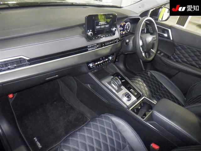 MITSUBISHI OUTLANDER PHEV 2023