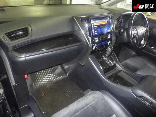 TOYOTA VELLFIRE 2017