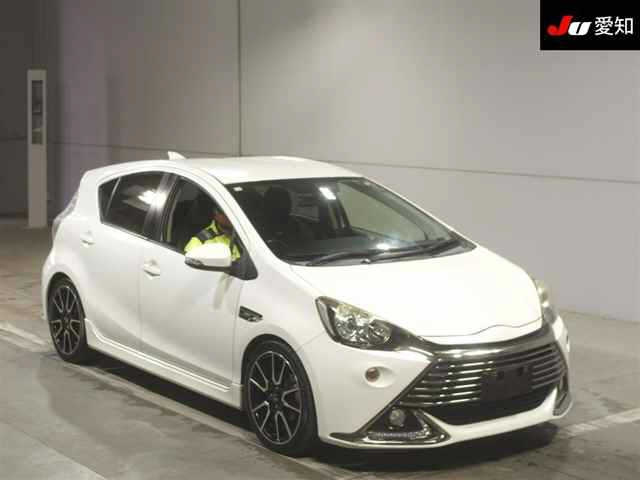TOYOTA AQUA 2014