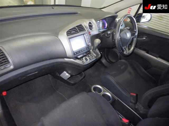HONDA STREAM 2009