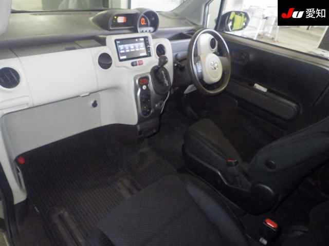 TOYOTA SPADE 2016