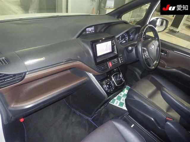 TOYOTA ESQUIRE 2015
