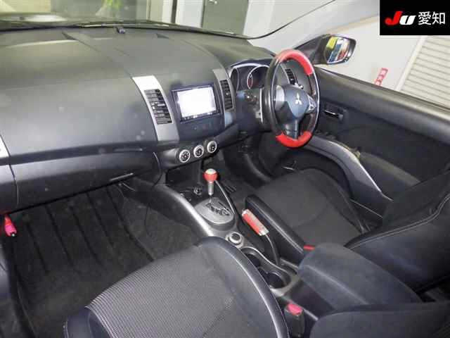 MITSUBISHI OUTLANDER 2008
