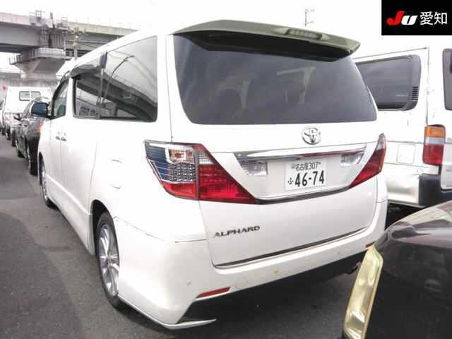 TOYOTA ALPHARD 2009