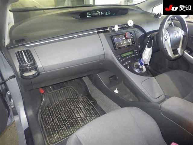 TOYOTA PRIUS 2010