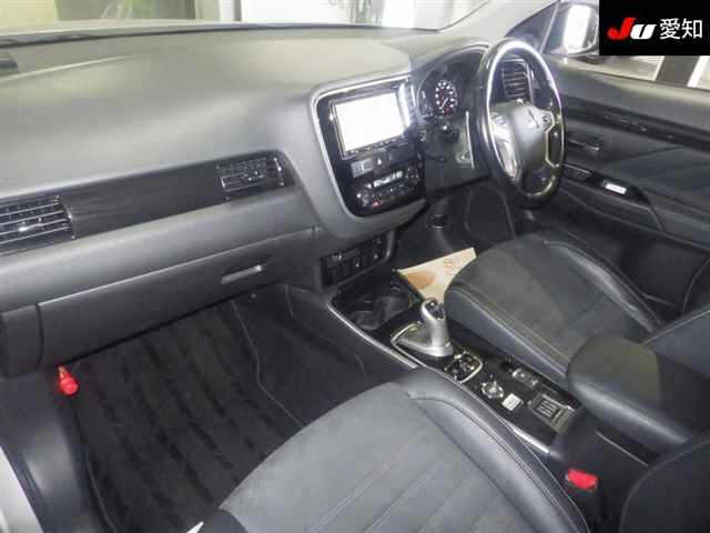 MITSUBISHI OUTLANDER PHEV 2018