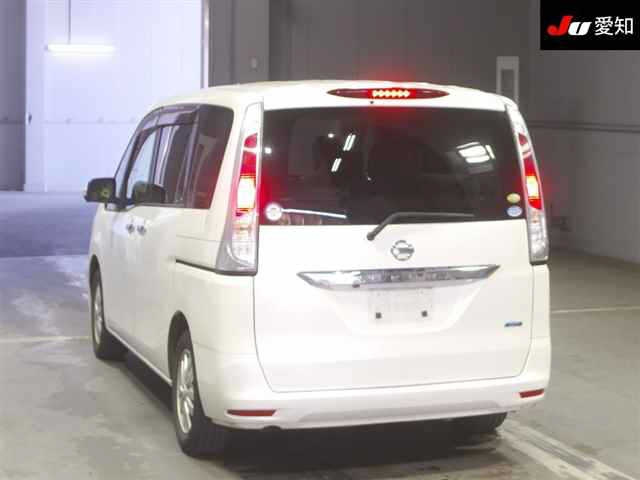 NISSAN SERENA 2011