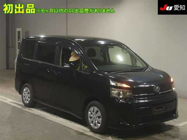 TOYOTA VOXY 2012