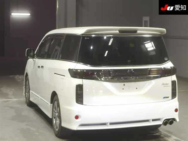 NISSAN ELGRAND 2011