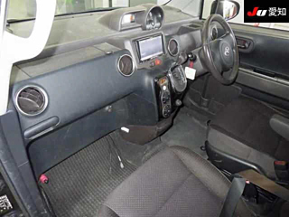 TOYOTA SPADE 2012