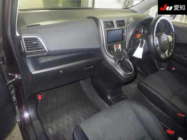TOYOTA RACTIS 2012