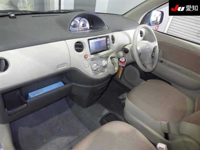 TOYOTA SIENTA 2012