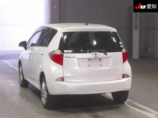 TOYOTA RACTIS 2011