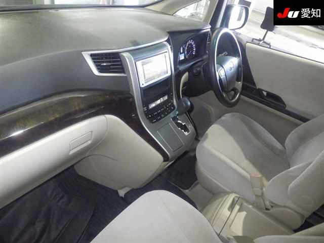 TOYOTA VELLFIRE 2014