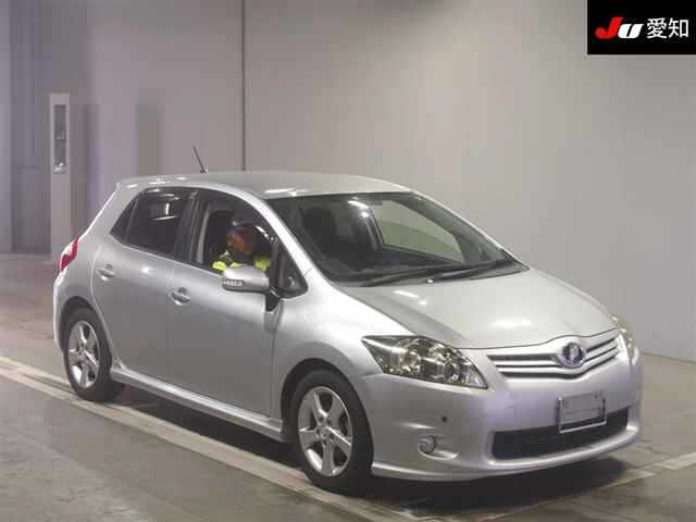 TOYOTA AURIS 2010