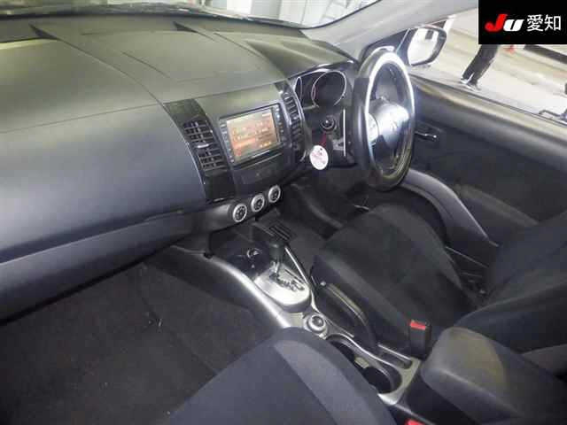 MITSUBISHI OUTLANDER 2008