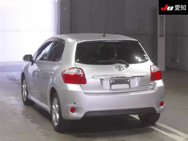 TOYOTA AURIS 2010
