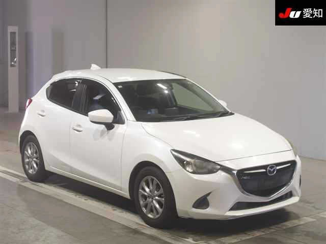 MAZDA DEMIO 2016