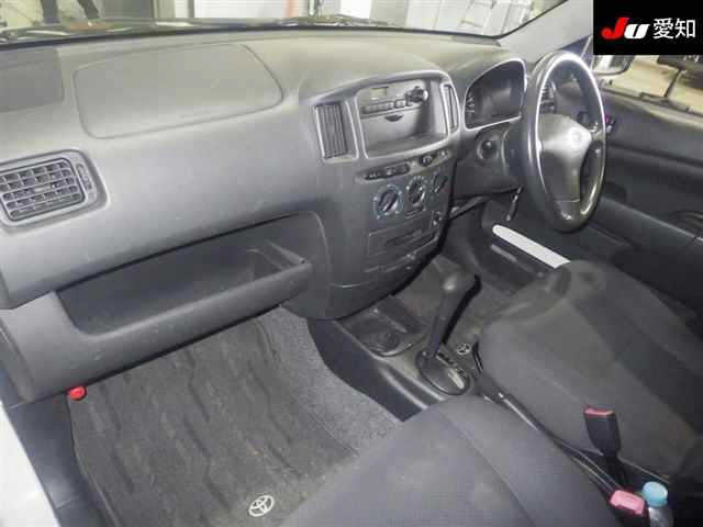 TOYOTA PROBOX 2011